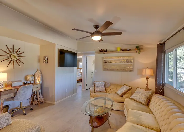 Hualapai Mtn Views On 2 Acres: 'thunderhead' Holiday home