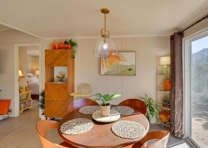 Hualapai Mtn Views On 2 Acres: 'thunderhead' Holiday home